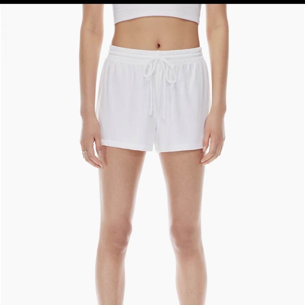 Aritzia free lounge shorts